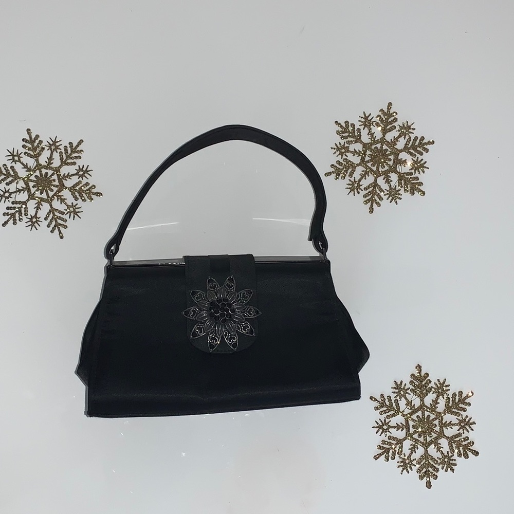 Black purse